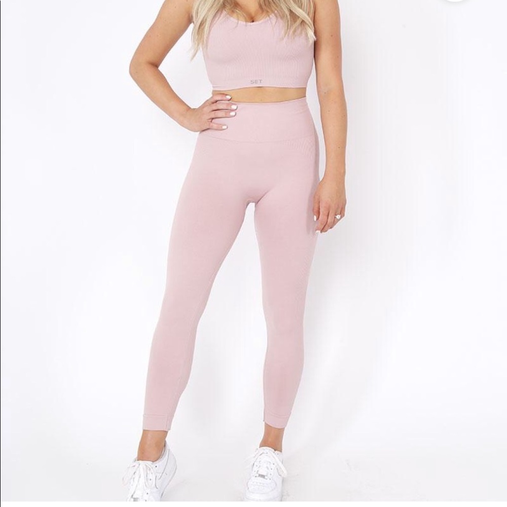 BRAND NEW SET ACTIVE LEGGINGS